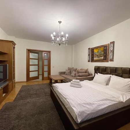 Arenda Apartments - Surganova,5A Minsk Buitenkant foto