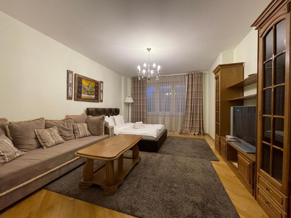 Arenda Apartments - Surganova,5A Minsk Buitenkant foto