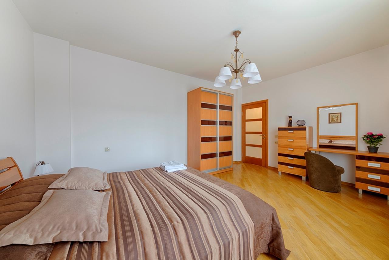 Arenda Apartments - Surganova,5A Minsk Buitenkant foto